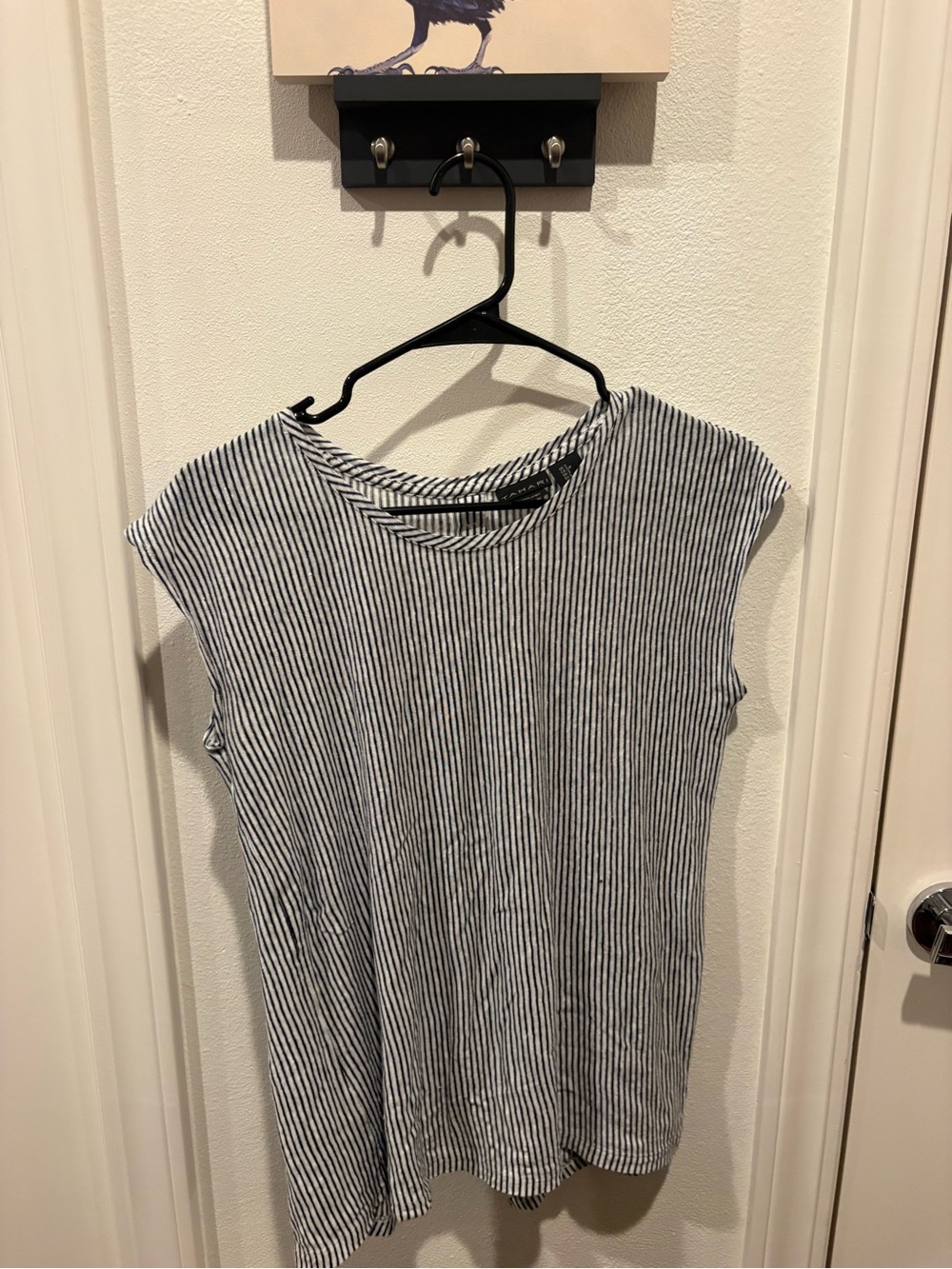 Tahari Linen Button-Up Back Chic Blouse